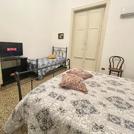 Suite Dreams Politeama Palermo Esterno foto