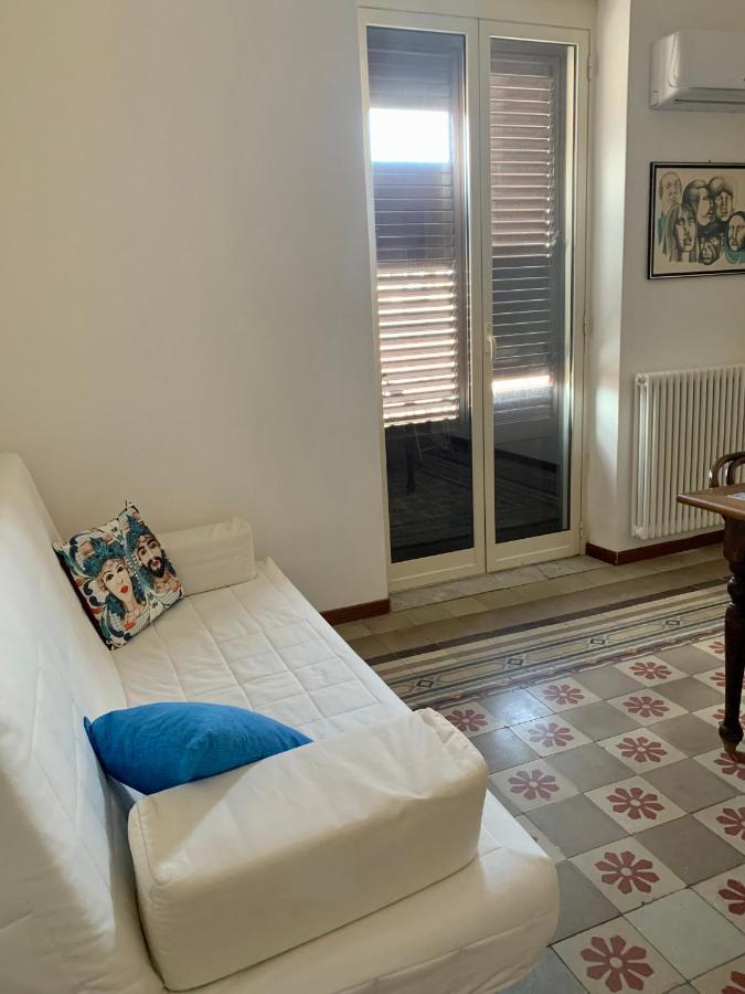 Suite Dreams Politeama Palermo Esterno foto