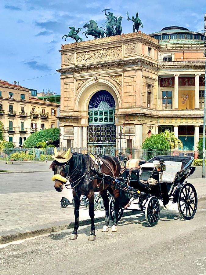 Suite Dreams Politeama Palermo Esterno foto