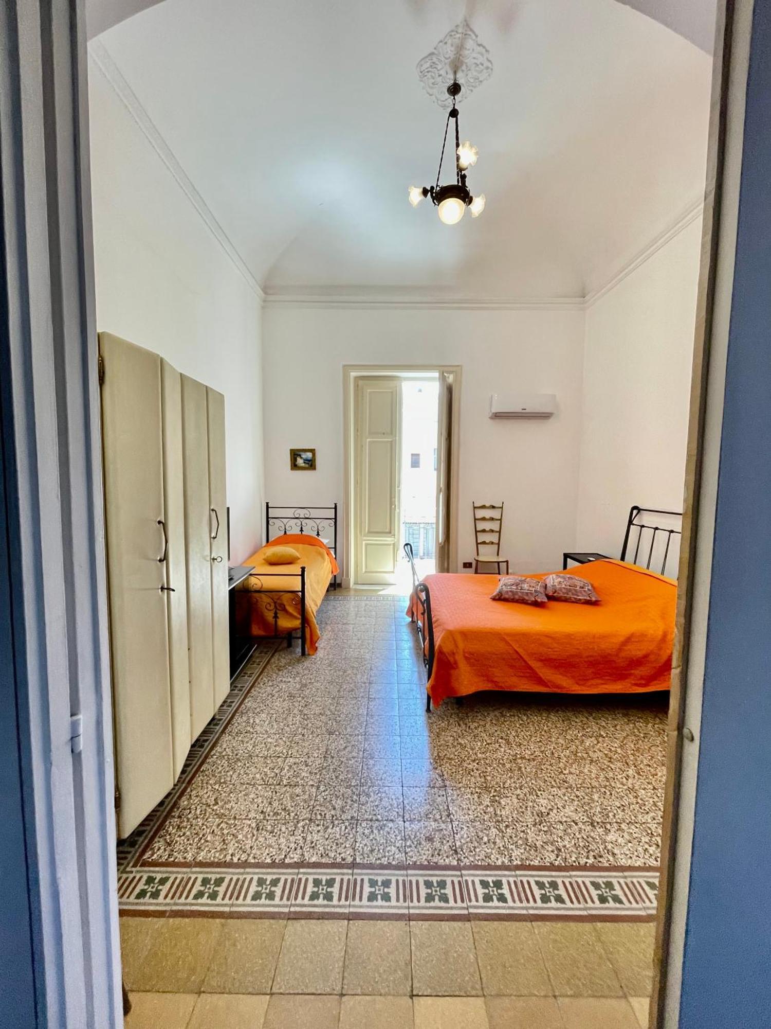 Suite Dreams Politeama Palermo Esterno foto